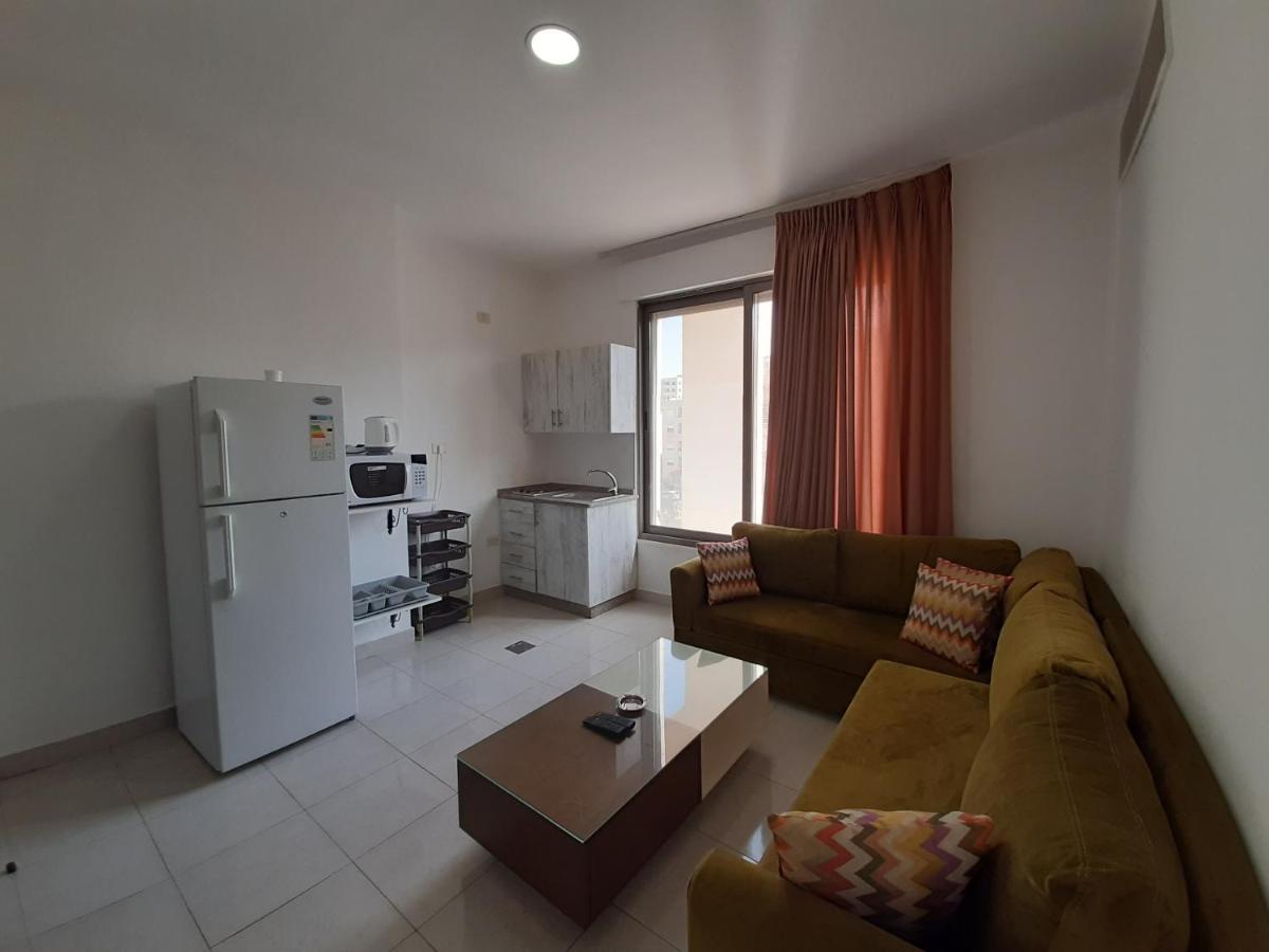 Furnished Apartments Near Mcdonald'S Al-Madina Al-Monawara St Amman Eksteriør bilde