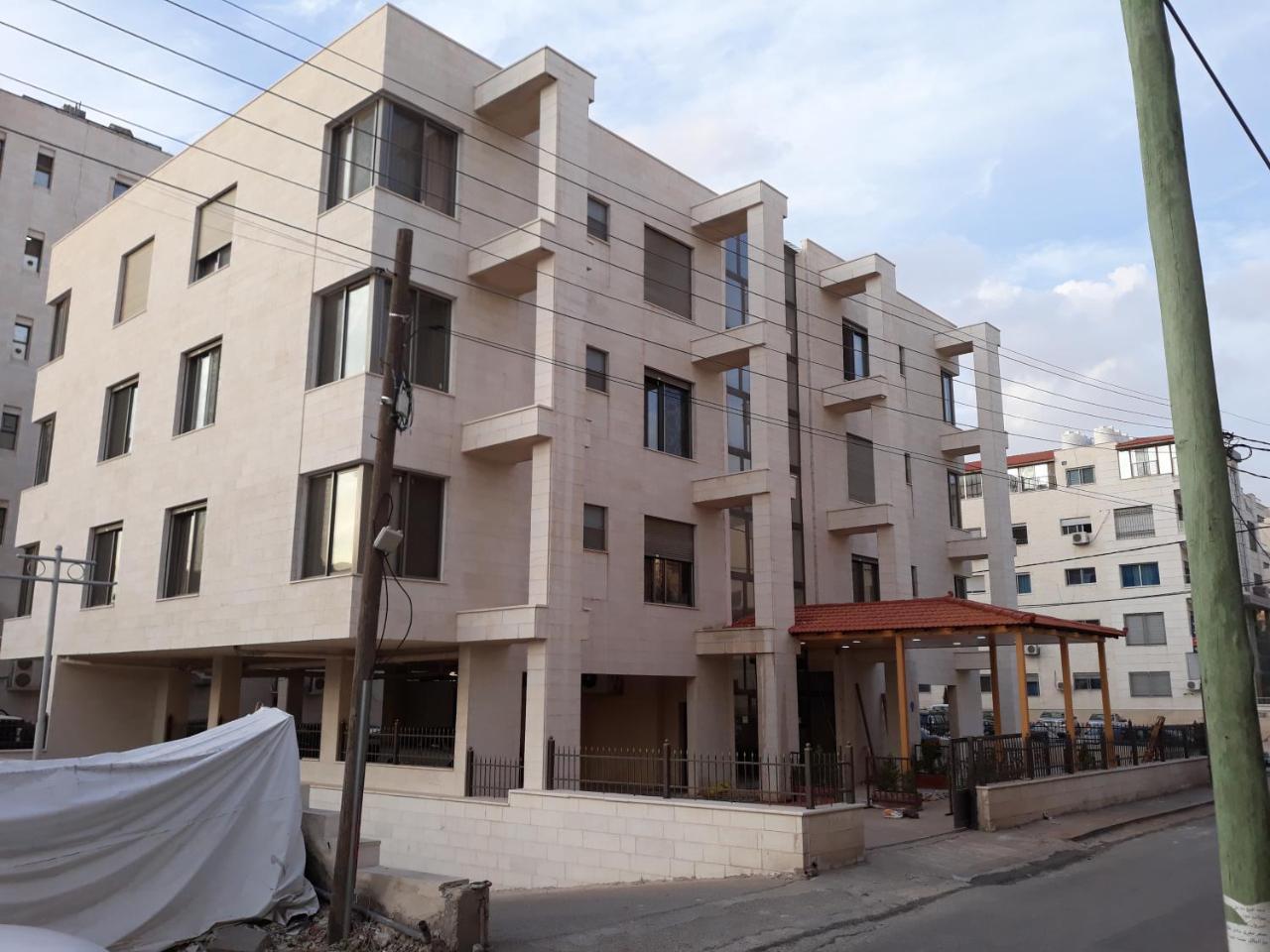 Furnished Apartments Near Mcdonald'S Al-Madina Al-Monawara St Amman Eksteriør bilde